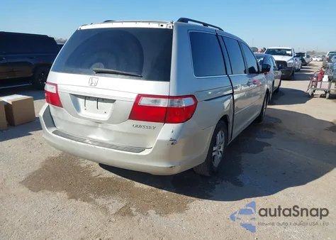 2005 Honda Odyssey Ex z USA, uszkodzony, nr VIN 5FNRL38405B026324
